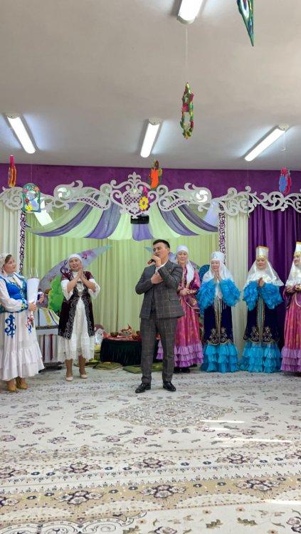 Кіші қызметкерлер арасында байқау: "Ана-сулу көрінер өнерімен"